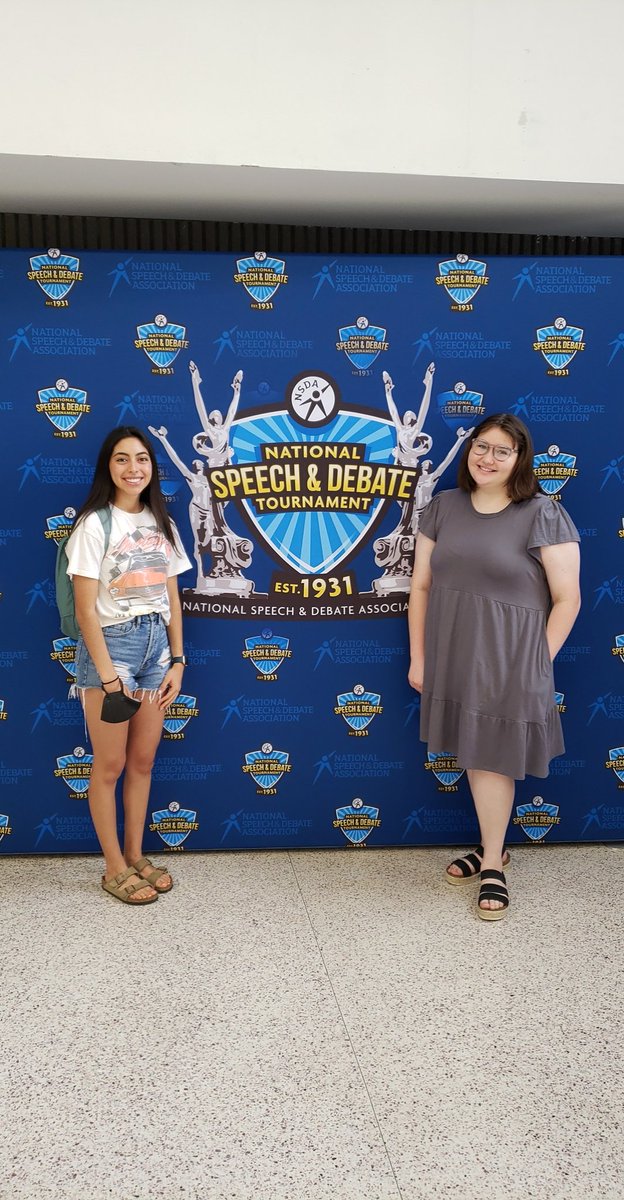 We landed in Kentucky yesterday and now we're all registered for the NSDA national tournament starting tomorrow!!!
Woooooo!