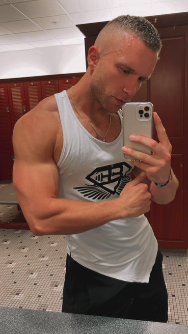 Sunday Funday 💪🏼 https://t.co/nul0mzmfPX<a href="/tag/miami"class="tags"><span>#miami</span></a><a href="/tag/summer"class="tags"><span>#summer</span></a><a href="/tag/swimwear"class="tags"><span>#swimwear</span></a><a href="/tag/underwear"class="tags"><span>#underwear</span></a><a href="/tag/beachlife"class="tags"><span>#beachlife</span></a>