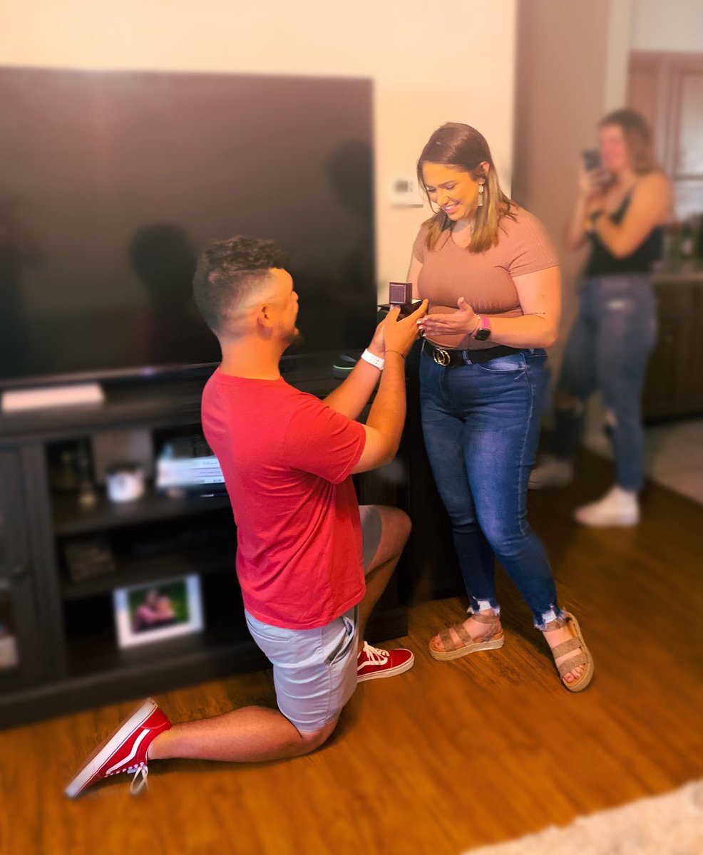 jbaca_12's tweet photo. It’s ring szn. 💍 https://t.co/nl3m0Zd3Ox