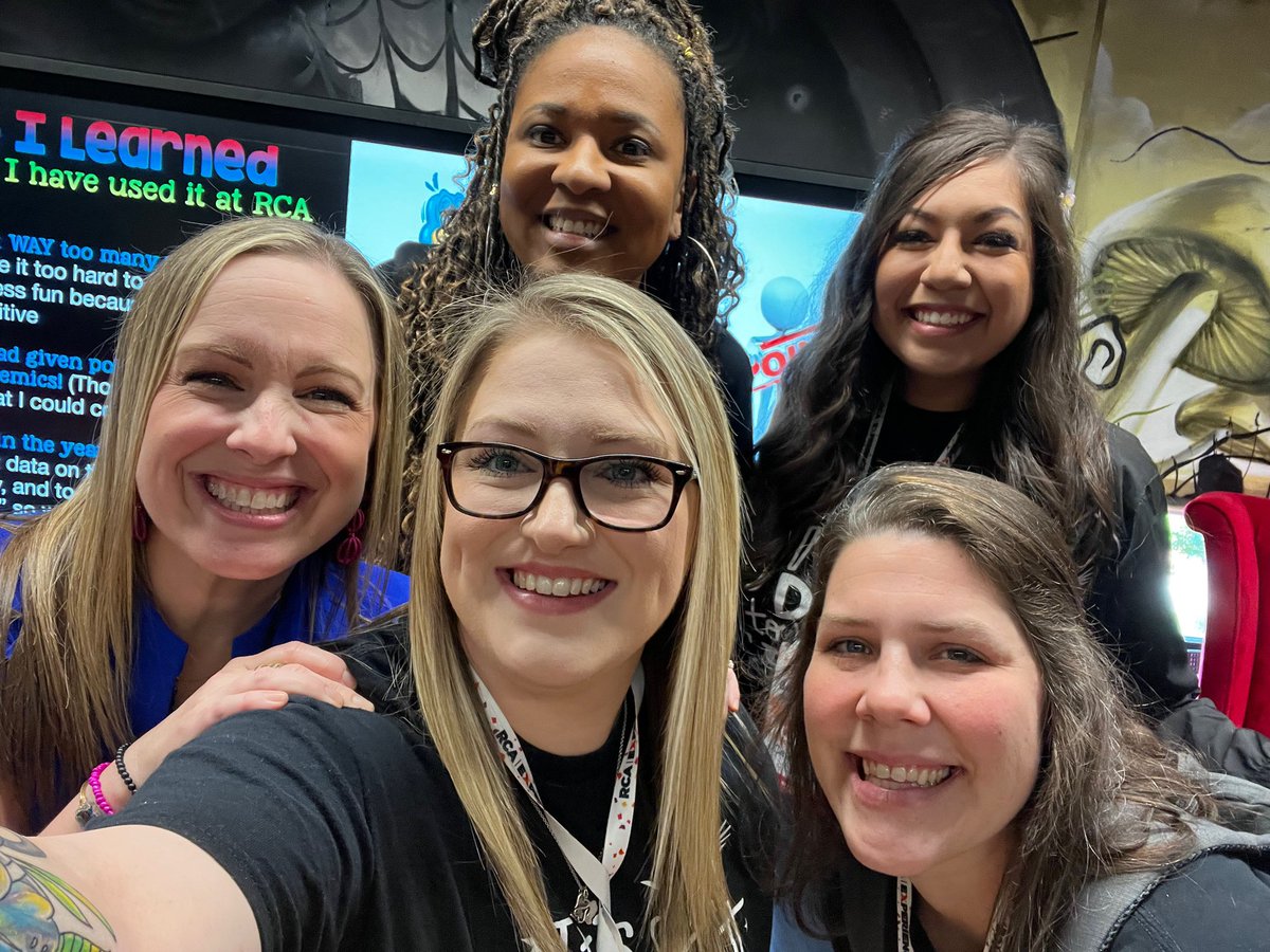venturalively's tweet photo. Hands down the most empowering experience I’ve ever been blessed to be a part of! Can’t wait to implement #ronclarkacademy #housesystems @LivelyEagles! #Teamamistad! Couldn’t ask for a better team behind me! #bethestandard #thelivelyway @msgarzaa @EduPhillips86 @livelype https://t.co/Z9JyJyIL5Y