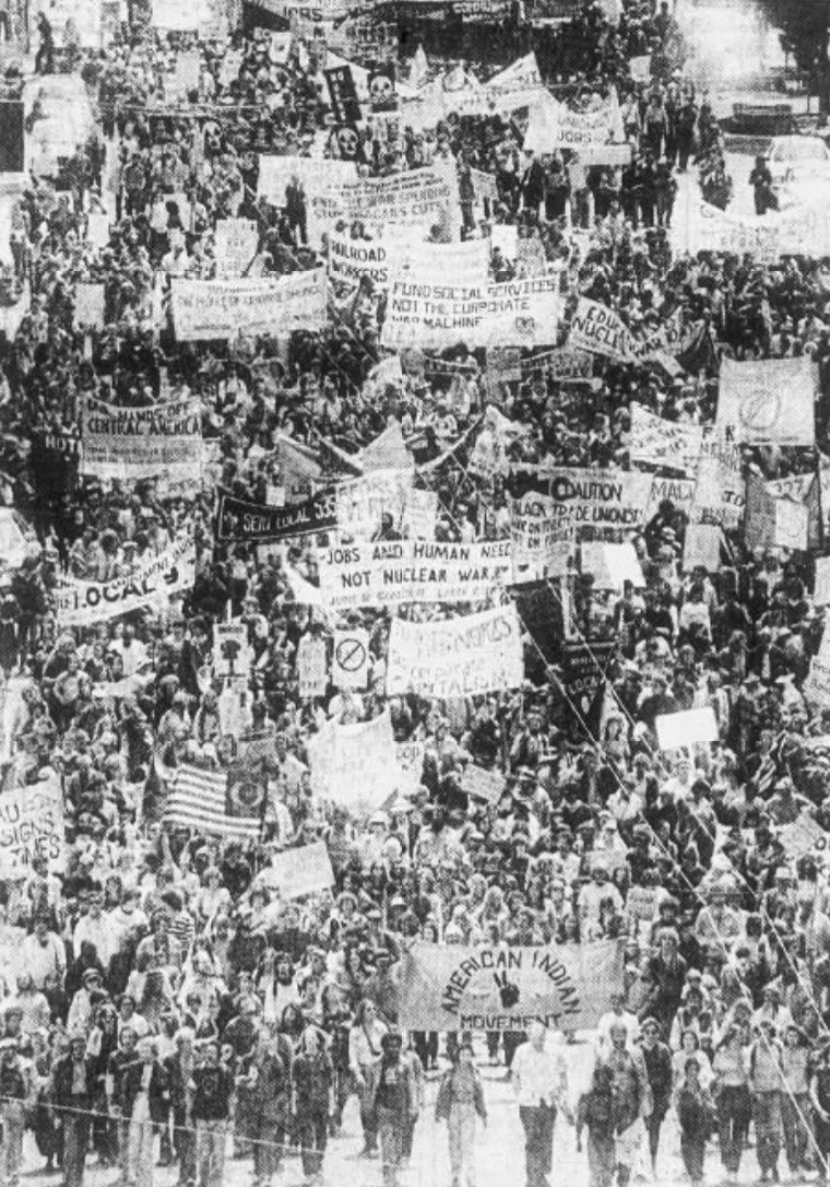 leftinthebay's tweet photo. 40 years ago, June 12 1982, 50,000 people marched in San Francisco to call for an end to the nuclear arms race. Coinciding with the opening of disarmament talks at the U.N., demos were held across the country, including a protest of a million people in New York's Central Park https://t.co/mnMDwBL12h