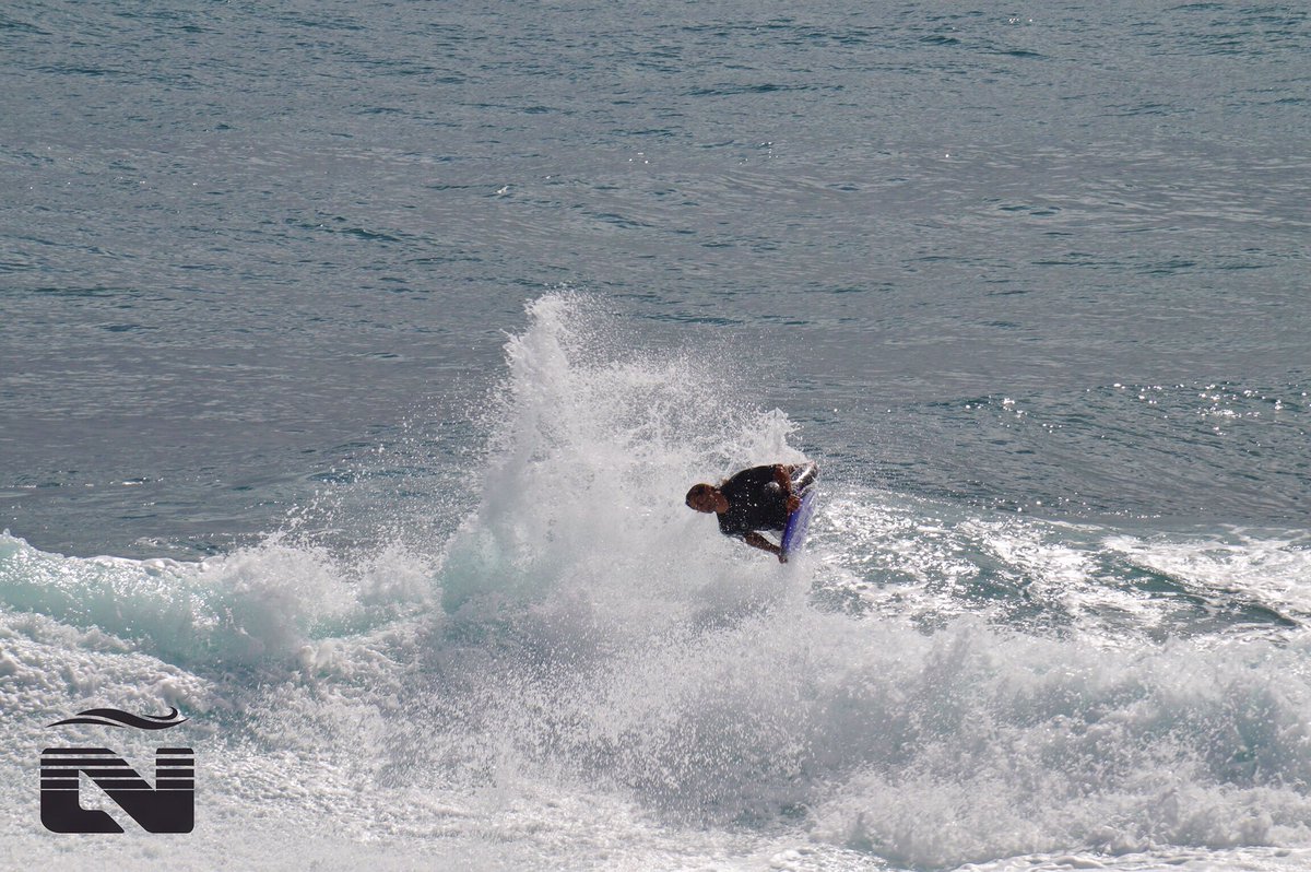 viviendoelsurf's tweet photo. #KingOfBluff @nbodyboards @BluffChallenge play #laweb @Bodyboardingpty https://t.co/5FH28J94bS
