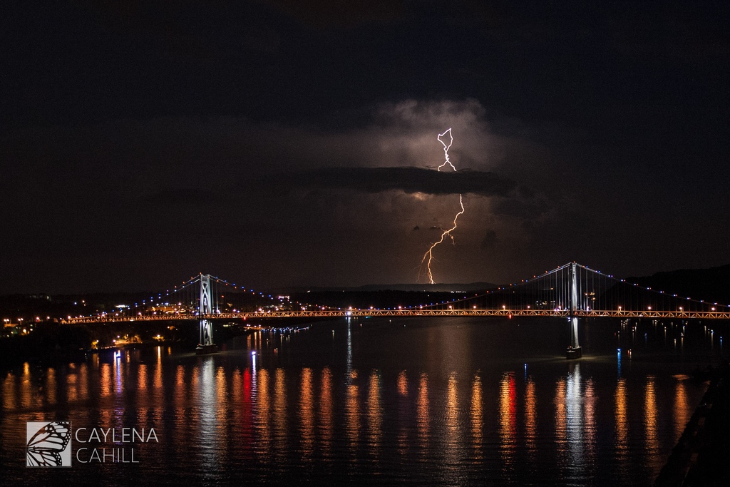 ccahill1's tweet photo. Lightning Strikes over the Hudson. I took this photo while on assignment for Newsday Westchester in 2012. I was originally covering the 4th of July fireworks from the Walkway Over the Hudson, but then this happened. 

Prints and wall art: https://t.co/7nFdDo04vU https://t.co/XwPbIBW2Hb