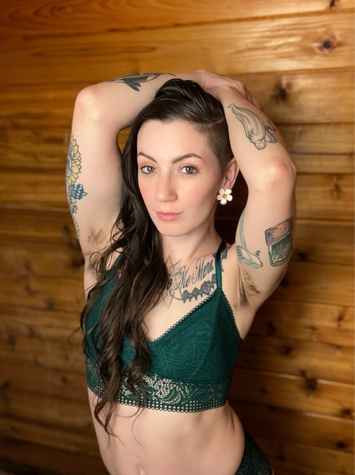 Everywhere hair so soft 🥰 https://t.co/QBYhcF9ixN<a href="/tag/mvsales"class="tags"><span>#mvsales</span></a>