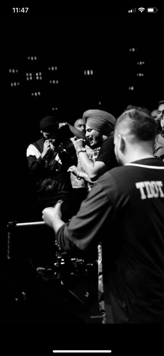 _ARSHBENIPAL_04's tweet photo. #sidhumoosewala #Legend https://t.co/7d48nR08Kc