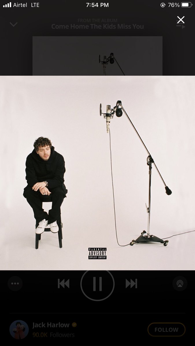 ChoccoPappy's tweet photo. I listen to cold songs to make me feel better @Drake @jackharlow https://t.co/HJYGHKma7E