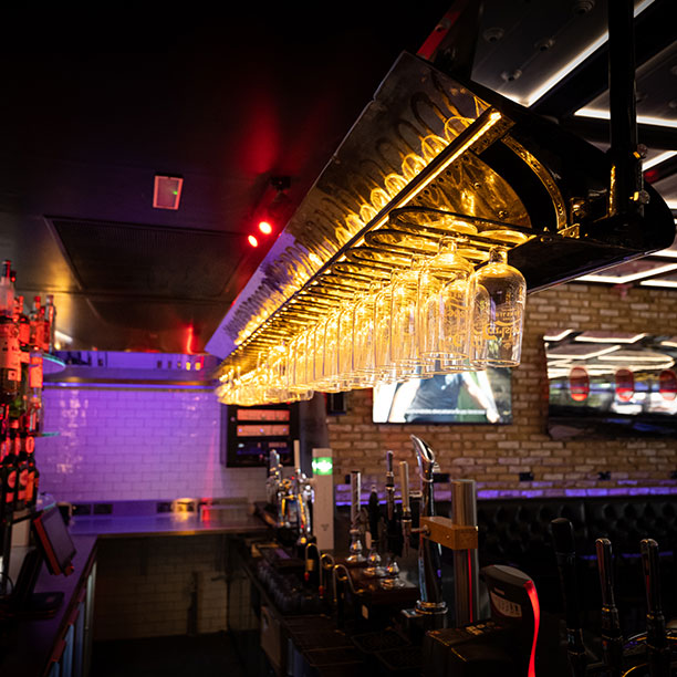 Glasses hanging from a leading edge, refreshing.