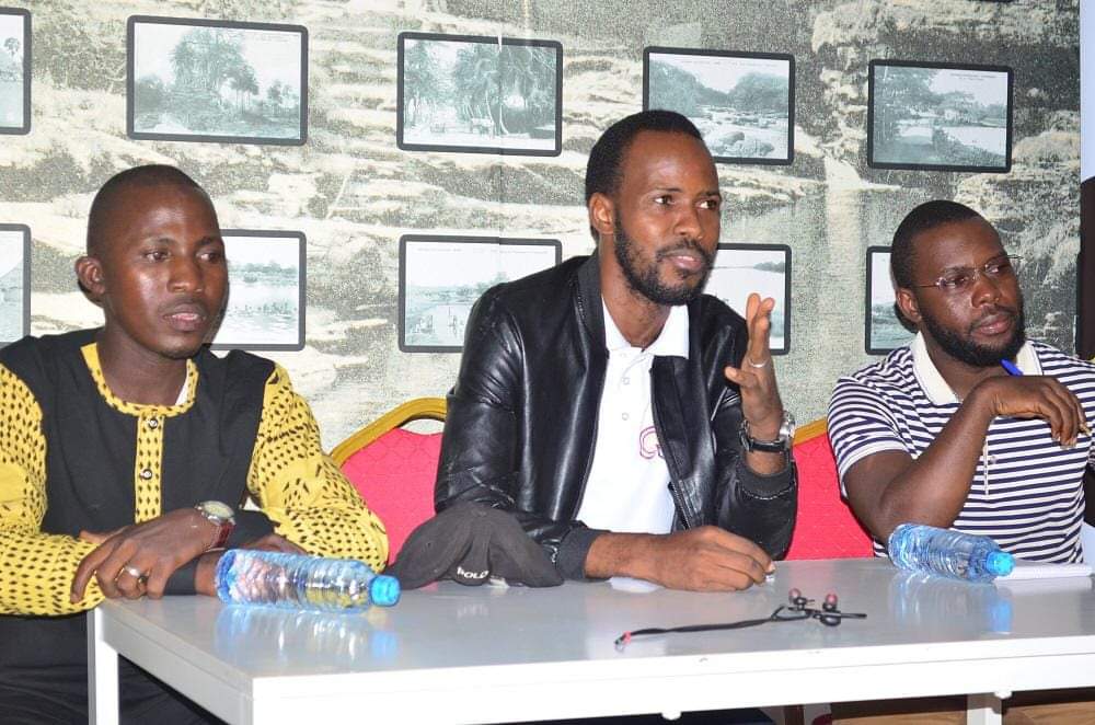 asadio14's tweet photo. Nous avons clôturé le projet #IDIMI 💡, samedi, au  @CirdGuinee à travers une conférence-débat sur le thème: <<Utiliser efficacement les réseaux sociaux>> et une visite guidée de l'expo photos sur les brillantes idées juvéniles. 

Brovo @bahoro09 pour ce partage d'expériences👌 https://t.co/G3iLtJO1qo