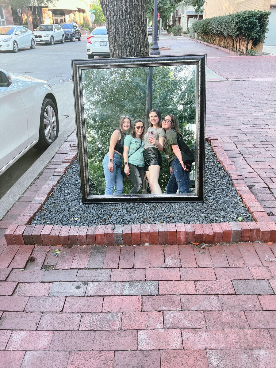 brittanyrector's tweet photo. Had an absolute blast seeing the @WineandCrimePod gals!! Literal dream come true! 🖤🖤 Thanks, I love it! #wineandcrimelive @Amander007 @LucyFitz46 @KenyonLaing https://t.co/GDFJTmk6F9