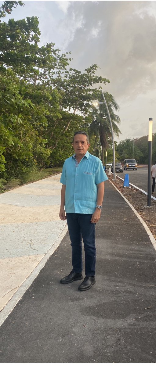 Carlos Joaquín tweet media