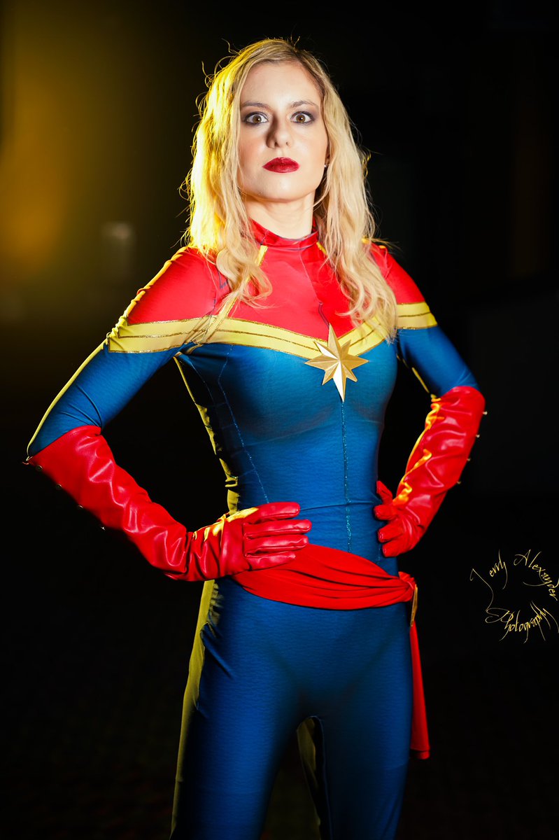 mstechdragon's tweet photo. New Captain Marvel photos!! #MCU #Avengers #CaptainMarvel #cosplay #caroldanvers @Disney @captainmarvel @Marvel @brielarson https://t.co/eimsc637s6