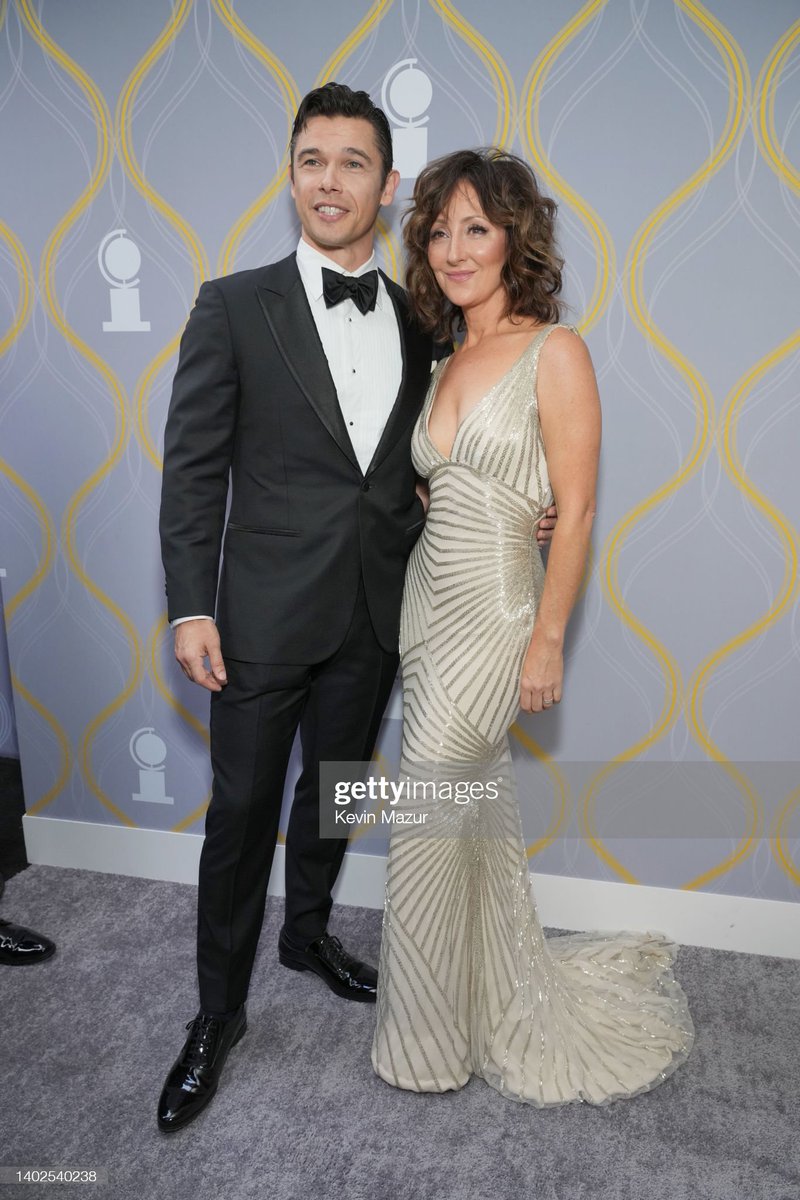 brianne1017's tweet photo. #TonyAwards2022 Red Carpet Pics of @carmen_cusack & @PaulTelfer! ๐คฉ๐คฉ #FlyingOverSunset https://t.co/Jp9bmupgxT