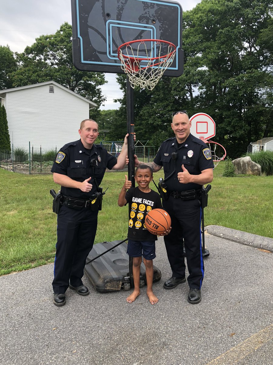 Earlier <a href="/NortonMaPolice/">Norton Police Dept.</a> Dept’s 4pm-12am shift, Sgt. Eisnor, Ptlm. King and Ptlm. Kennedy brought 9 year old Darius a surprise, he was in need of a new and upgraded basketball hoop and with the help of Sgt. McNeice of <a href="/LakevilleMAPD/">Lakeville MA Police</a> they made it happen!