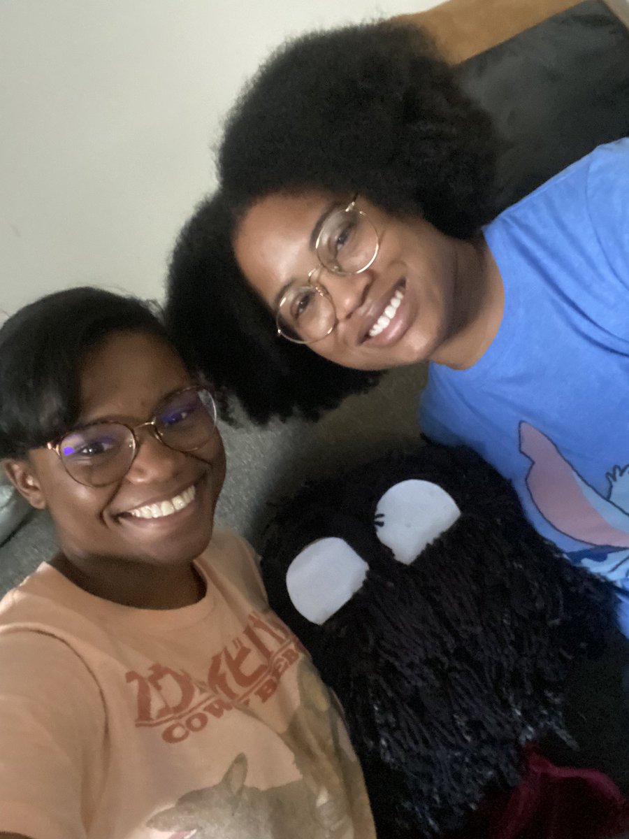 hiccupInteracts's tweet photo. Urchins & Ink will have its early access launch on #Steam on Jun 23rd. I’ve been too busy panicking about it to tweet😂 @l_l_mitchellart and I got together this weekend to jam out some polish❤️
Porkie = inner me🐶
#indiegame #indiedev #pocinplay #indiedeveloper #BlackGirlMagic https://t.co/SrLLny4bsU