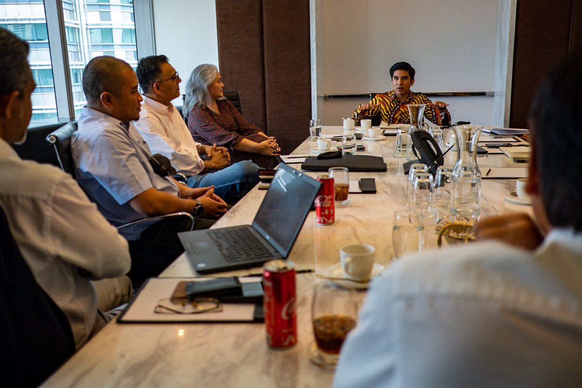 SyedSaddiq's tweet photo. Honoured to have been invited to meet representatives from the US-ASEAN Business Council. 

The meeting was attended by representatives from Malaysian based US companies Coca-Cola, ConocoPhillips, IBM &amp; General Electric International. https://t.co/J3wygfnuje