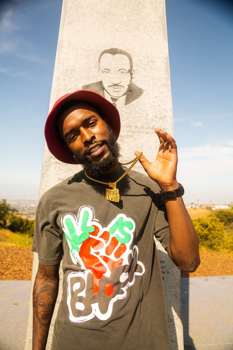 keep looking tweet media