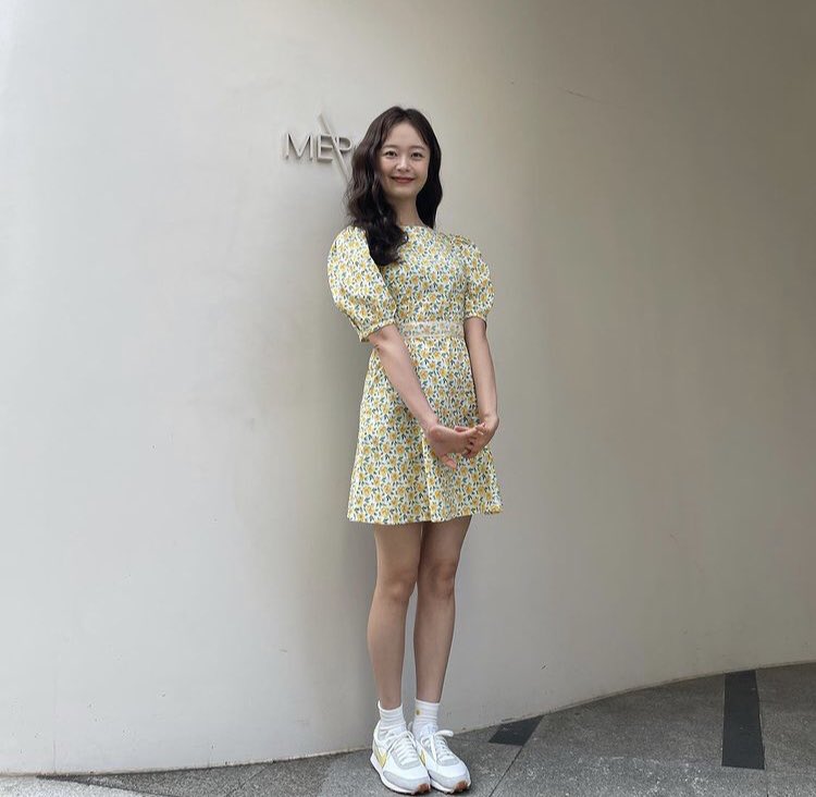 ilysominie's tweet photo. she really looks like a doll 🌼

#jeonsomin #전소민 https://t.co/JeJPX4rO9Y
