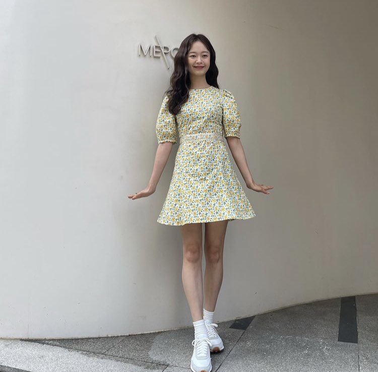 ilysominie's tweet photo. she really looks like a doll 🌼

#jeonsomin #전소민 https://t.co/JeJPX4rO9Y