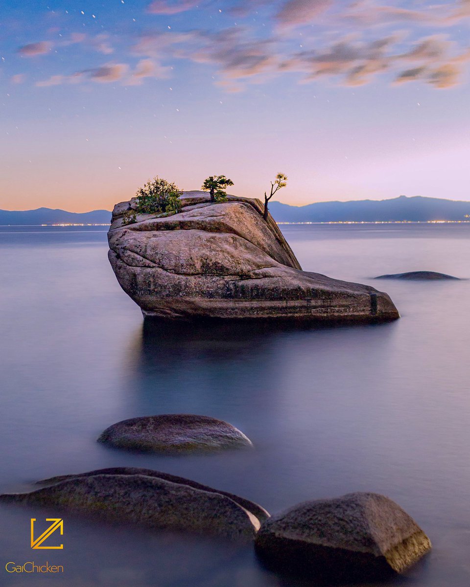 GaiChicken's tweet photo. Bonsai Rock, Lake Tahoe
#BonsaiRock #LakeTahoe #Nevada #AlpineLake #Nature #Landscape #Tahoe #Sierra #EasterSierra https://t.co/24BB4TI3vs