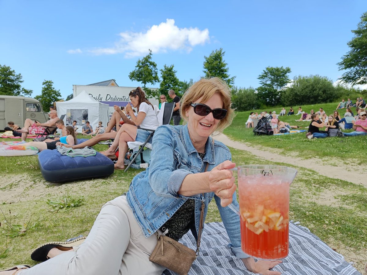 VersluisYttje's tweet photo. Sangria-Sunday 🌞 @UitjeTent https://t.co/NA87SoSu0D