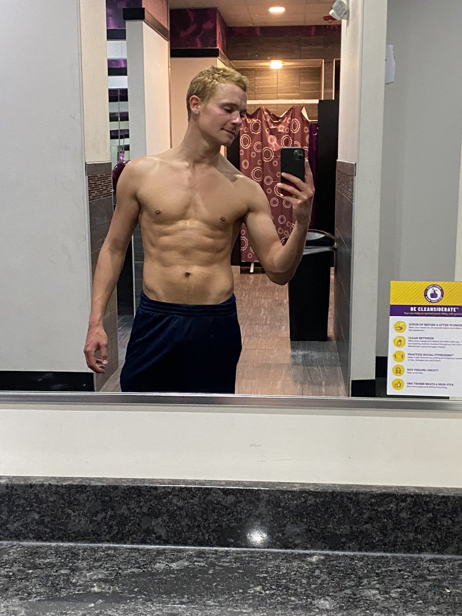 PeejPalmer's tweet photo. The nicest planet fitness I’ve ever seen. https://t.co/2GGlk8L4NS