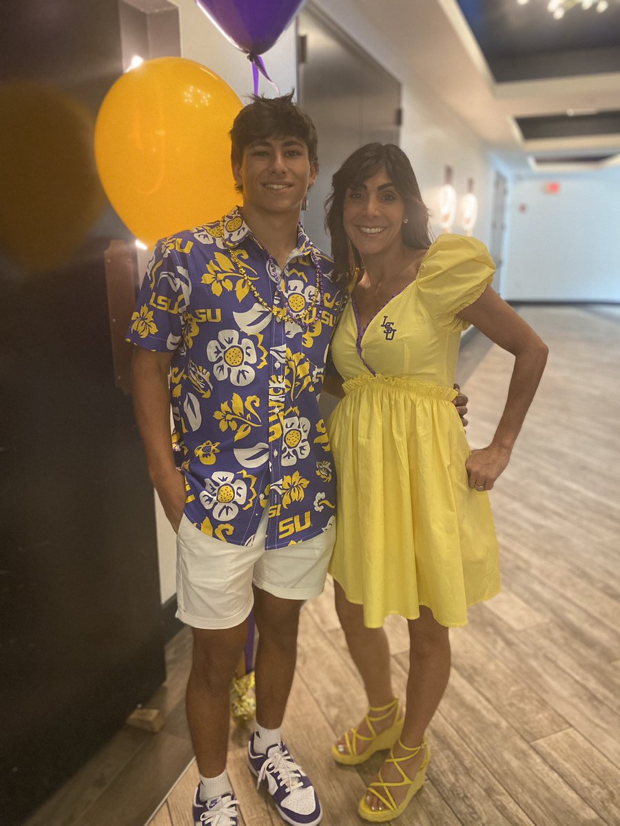 einstein02's tweet photo. @LSU https://t.co/N4PpD7Im5I