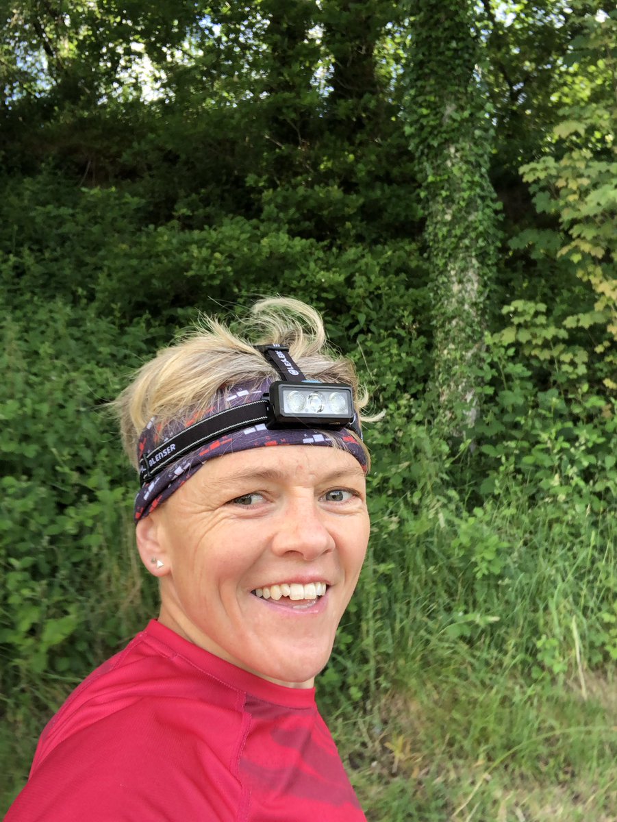 jo_meek's tweet photo. I got to practise with this brilliant trail running headlamp #NEO9R ready for @mozart100_run 

💫 1200lumens max
💫 120hrs max
💫 Comfortable 
💫 Easy to use

Run 🐿 Run

#LEDLenser #Lightengineeredbetter https://t.co/Sy7TqkQKNe