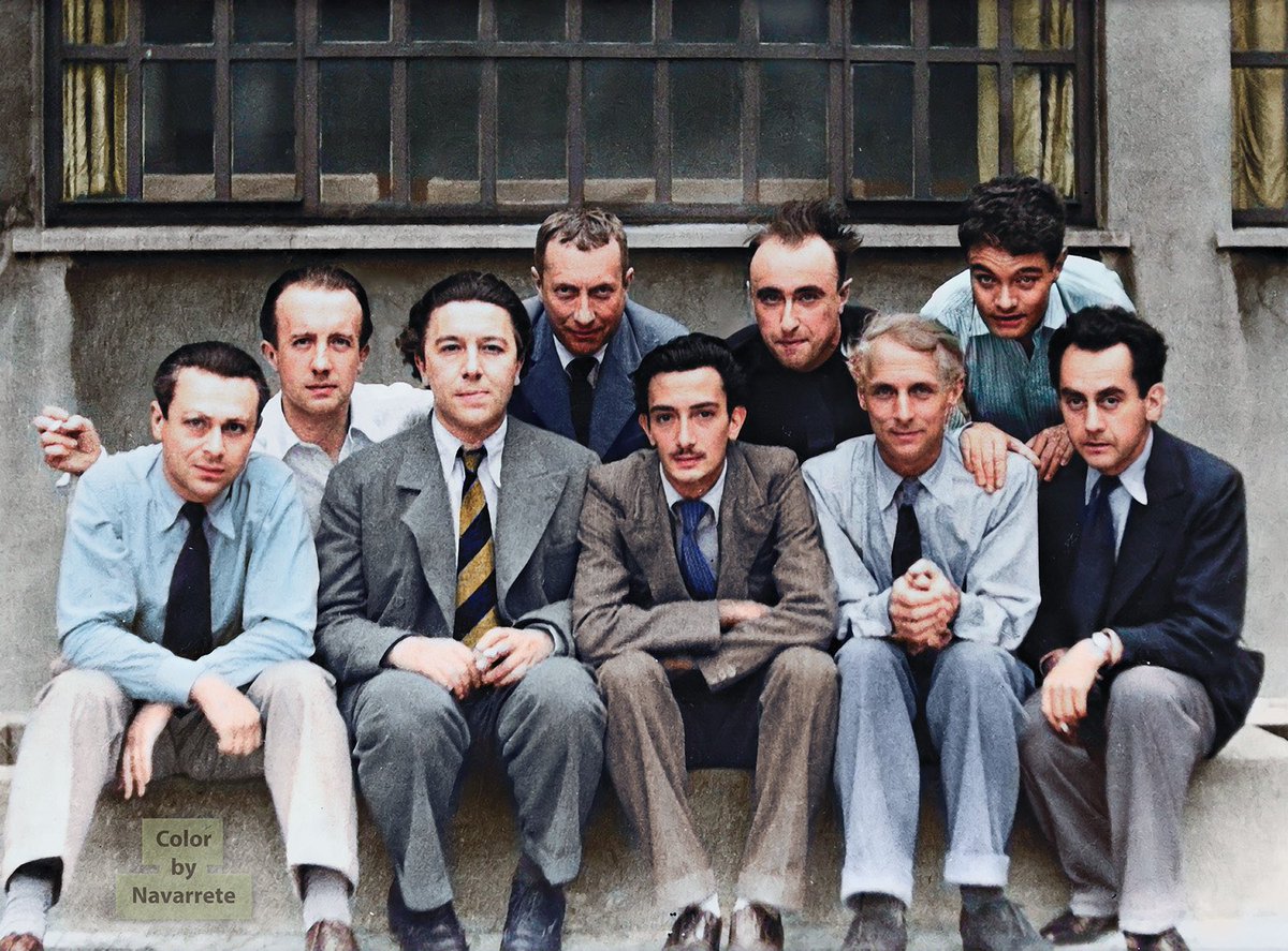 historiacolor's tweet image. Nueve miembros del grupo de los Surrealistas en Paris, en torno a 1933.

De izquierda a derecha: Tristan Tzara, Paul Éluard, André Breton, Jean Arp, Salvador Dalí, Yves Tanguy, Max Ernst, René Crevel y Man Ray.