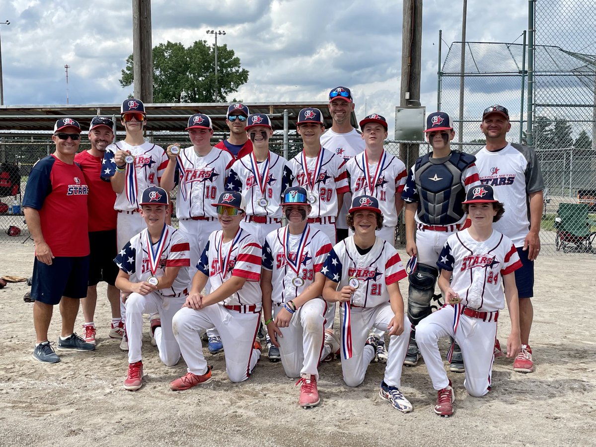 MetroStarsParak's tweet photo. 2022 AABA Battle at the Lake Open Classic champs! 13u Stars beat a very good Hit Dogs team, 5-4! Battled hard all game, winning it in the 7th. ⁦@DMetroStars⁩ https://t.co/U6lMVtUmse