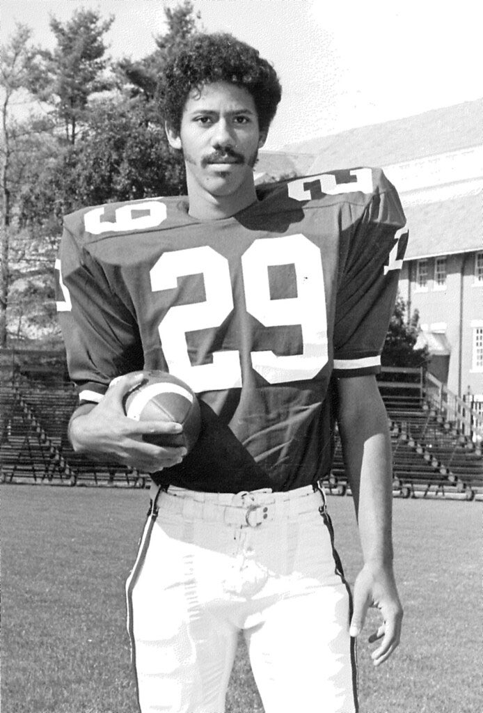 DartmouthFTBL's tweet photo. Russell Wilson has deep family ties to Dartmouth. In addition to his four uncles graduating from Dartmouth, his father was a standout football and baseball player for the Big Green! https://t.co/56gEjVR6G8