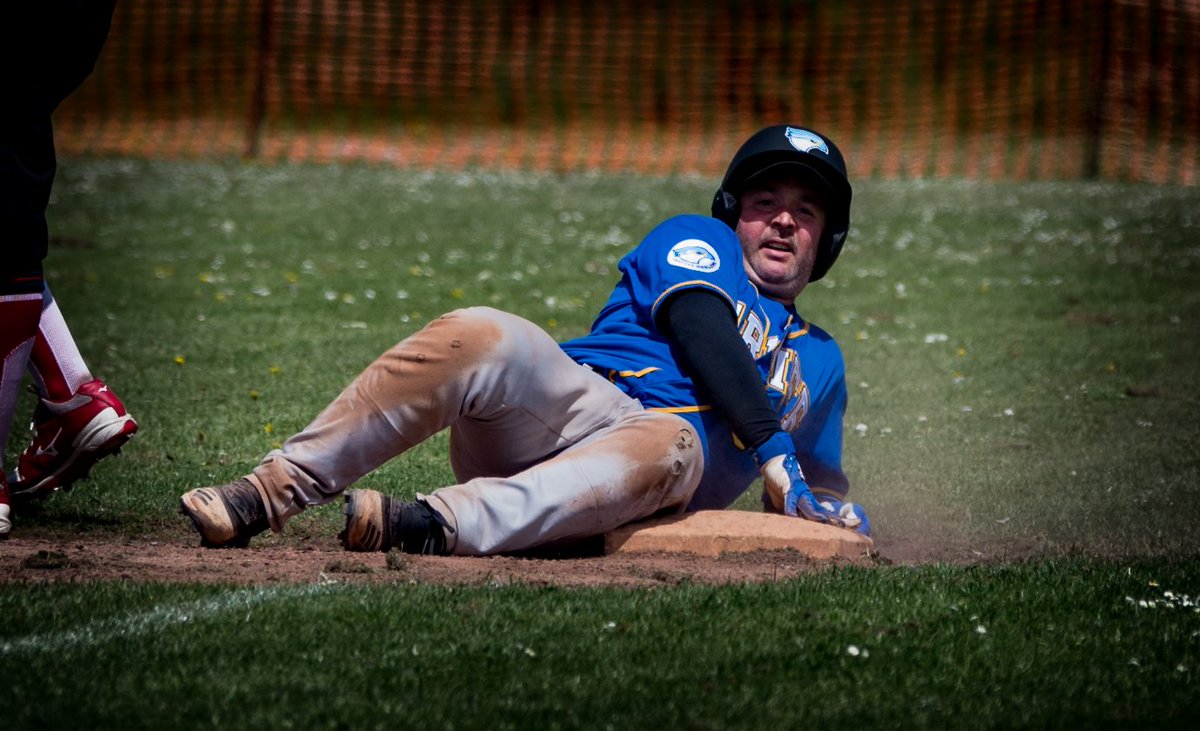 hillr02's tweet photo. Couple of pics from today's @swbleague game between @CardiffBaseball 2 vs @WestonJets #CardiffMerlins ⚾ https://t.co/rthdaiXQBY