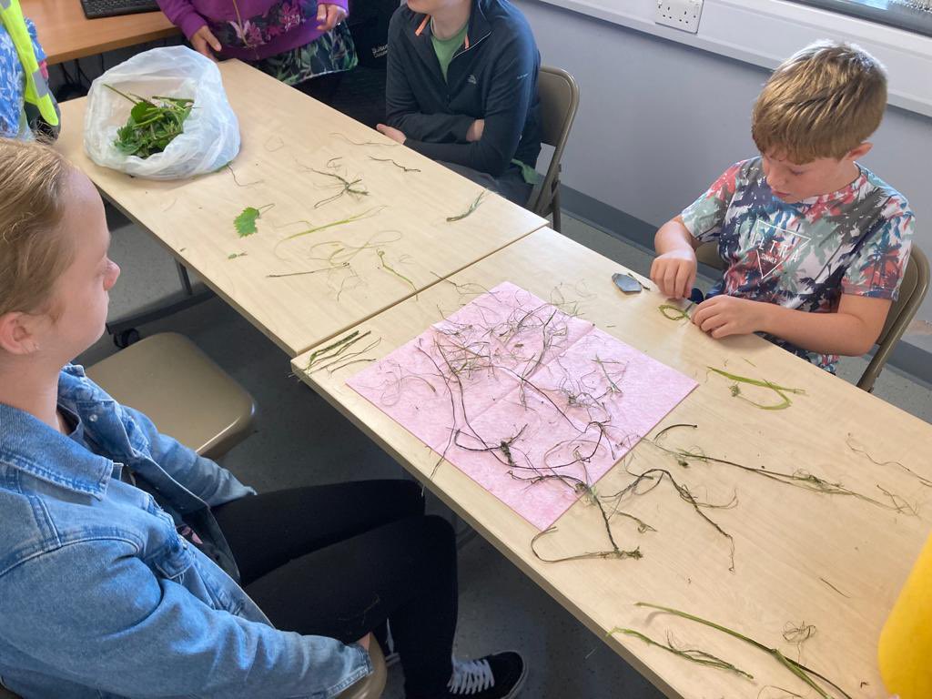 GM_YAC's tweet photo. We had a great day yesterday continuing our theme of PREHISTORY 

We made nettle string, did some flint knapping, and got a tour around the @BoltonLMS stores with @trumerz where we looked at ancient textiles! https://t.co/ihGTHfpKeq