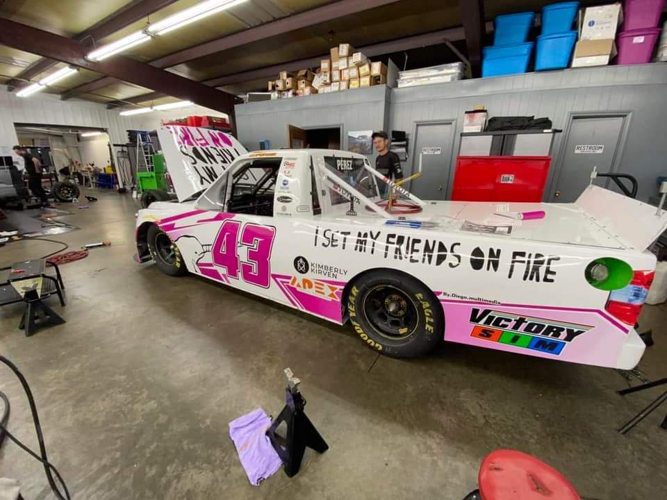 My_Bawlz's tweet image. The fact that @ismfofmusic and their fans were able to raise enough money to sponsor an actual car and scored 22nd brings me hope that the world isn't entirely fucked. We need more of this kind of stuff in life 🔥