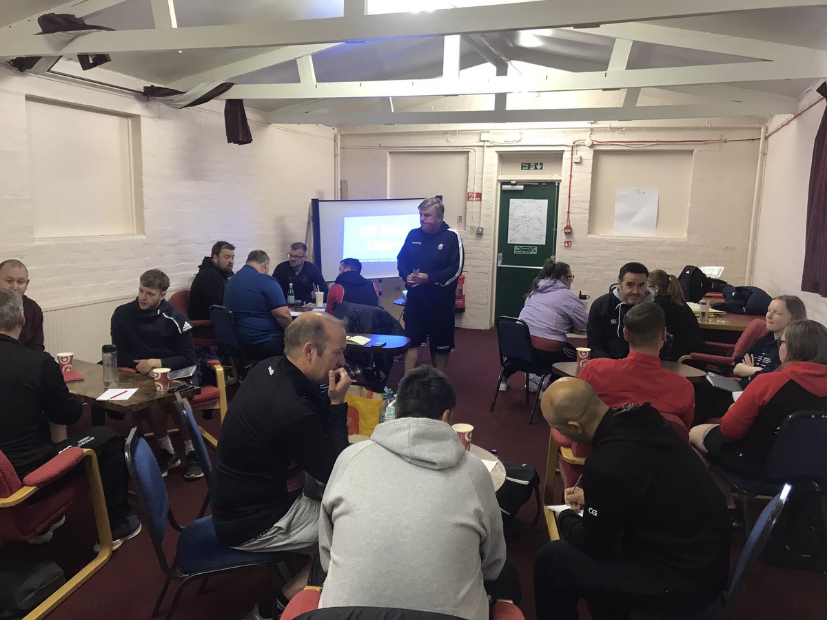 chris reid tweet media