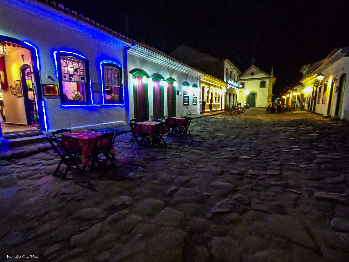 evandrociapim's tweet photo. O objetivo de tirar fotos é para que você não precise explicar as coisas com palavras
Paraty RJ https://t.co/Oq1WiKHmpS
