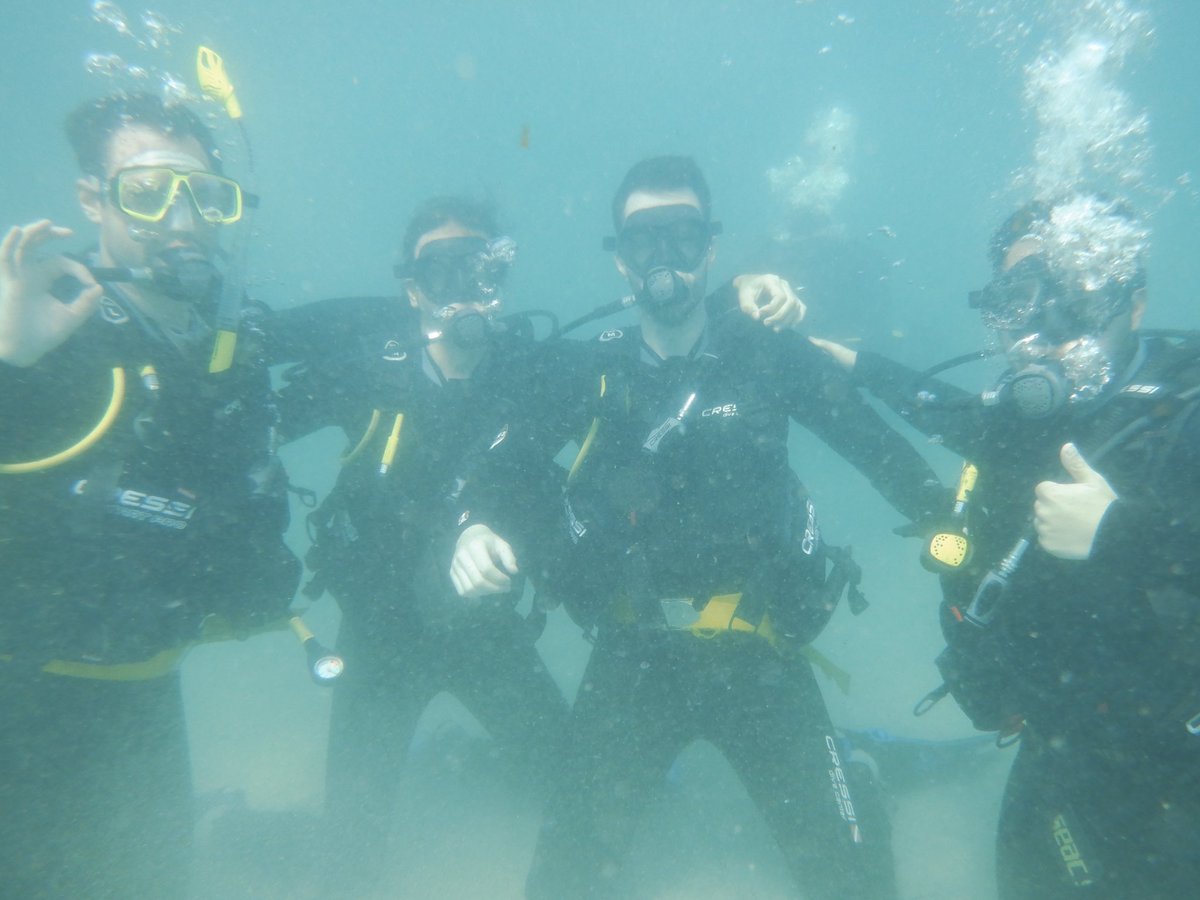 cromeronieto's tweet photo. Group trip 2022: diving! π€
great fun although unfortunately part of the crew was missing π’. Well, then we will have to repeat it...hihihi ππ
#ProudOfTheCrew #ScienceInAlbacete #PhosphorusHeterocyclesRock #IWantToDoItAgain https://t.co/UyGHviXkIs