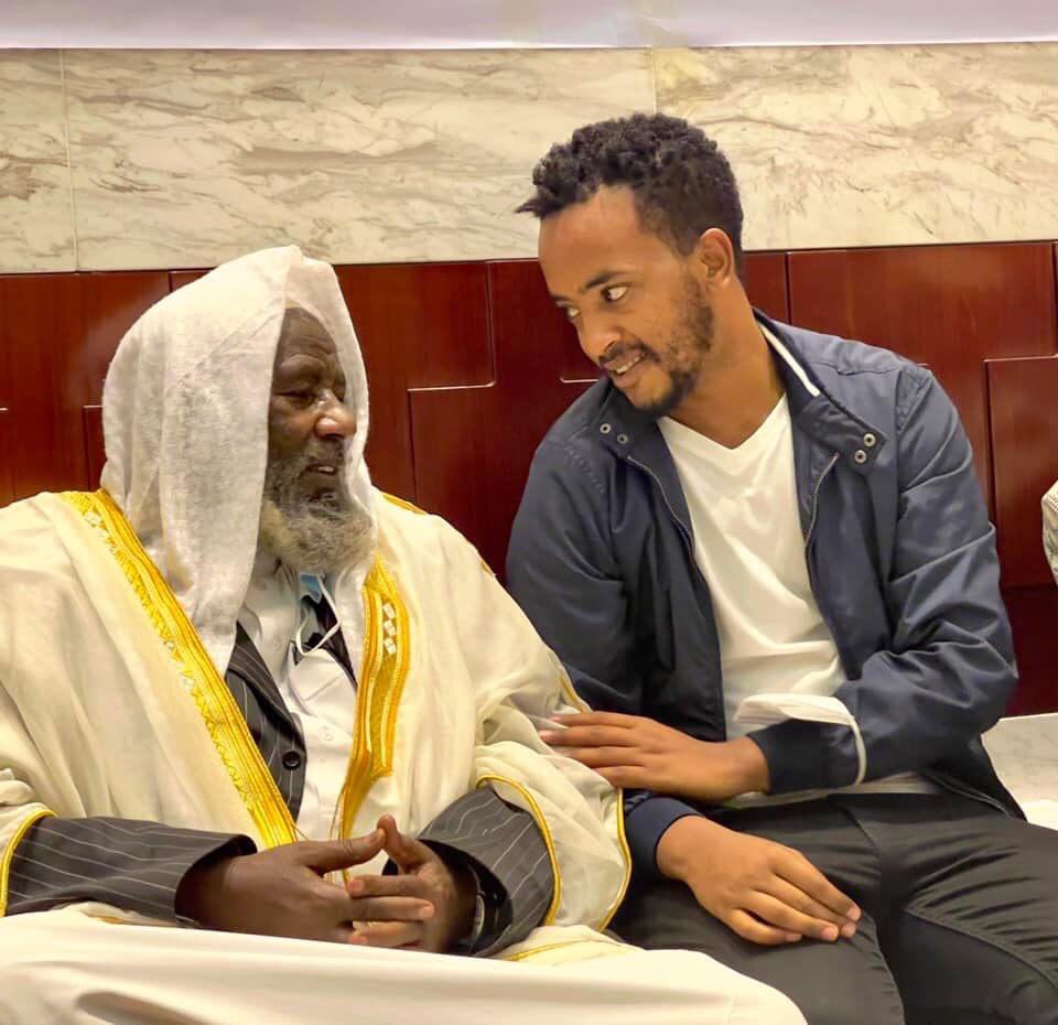 የፌዴራል መጅሊስ ጊዜያዊ ፕሬዝዳንት ሸህ ሀጅ ኢብራሂም ቱፋ የዓለም ዓቀፉ የቁርዓን እና የአዛን ውድድር ይሳካ ዘንድ የተሰሩ ስህተቶችን በማረም ትልቅ ሀላፊነት ተወጥቷል እና እናመሰግናለን::