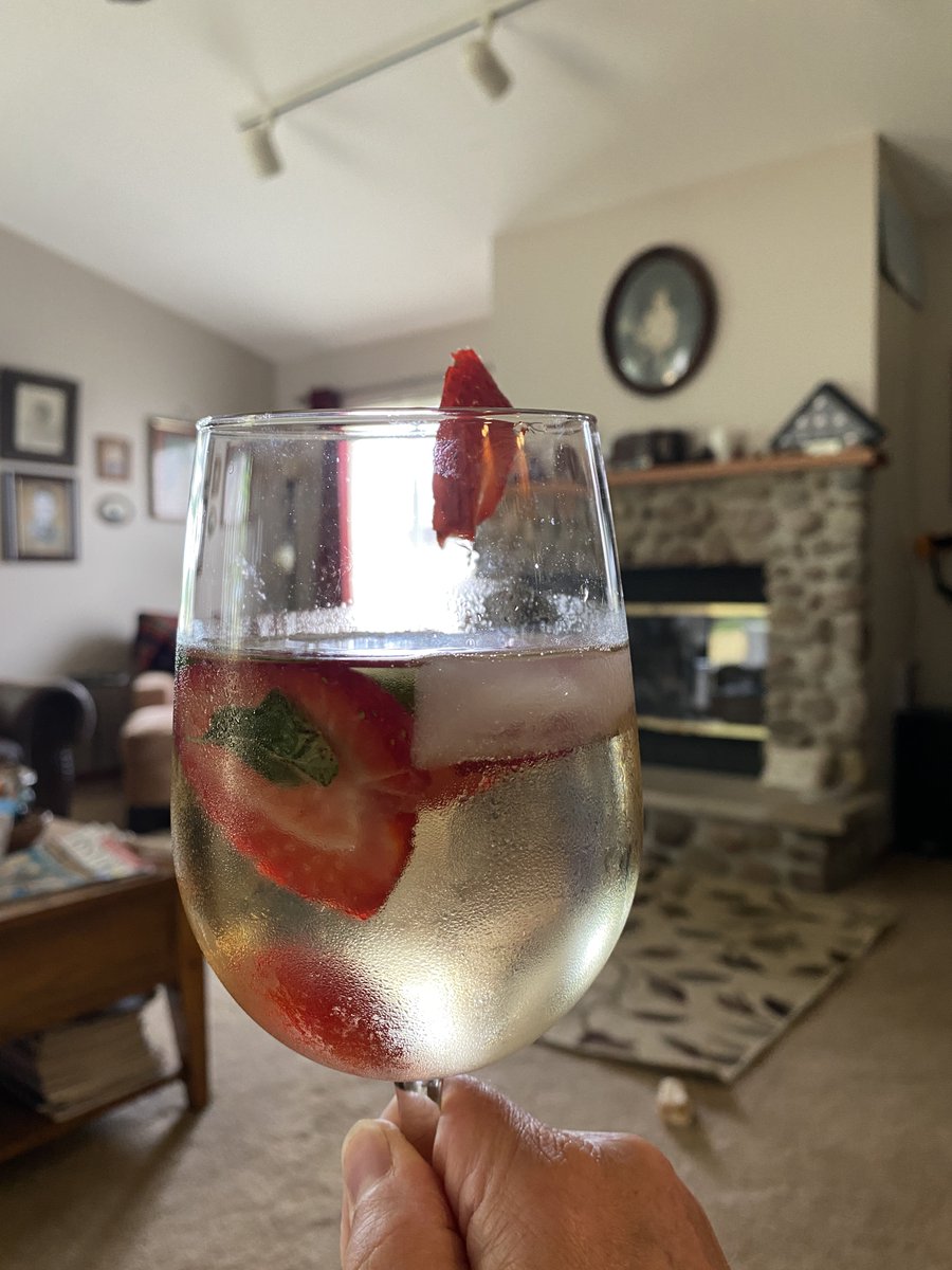 Cerydwyn13's tweet photo. Awesome discussion today on Murders We Write on Clubhouse. Have a wonderful afternoon and Cheers!
#MurdersWeWrite. #mystery #noir #pulpfiction https://t.co/u8UvrrNfFS
