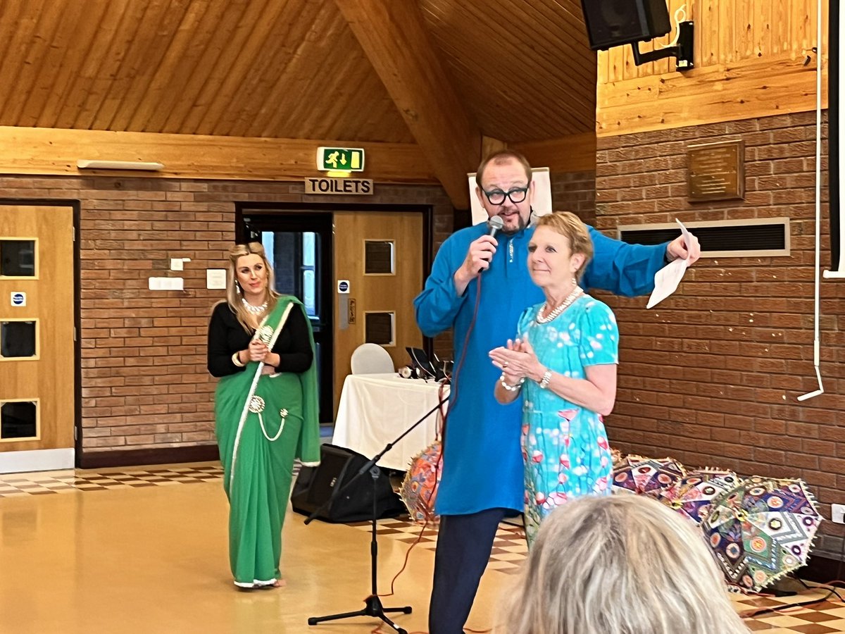 Saturday at the @MeganBakerHouse fund raising event, what fun we all had dressing up and eating the fabulous food that <a href="/sukipantal/">Suki's Curries and Spices</a> advised on. So loved hearing about the history of the food #Curry #charity #SaturdayVibes