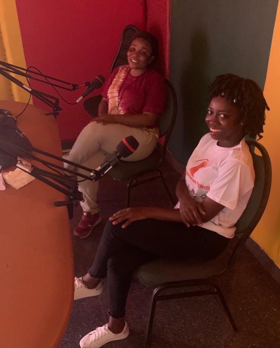 konobuisl's tweet photo. Kono Bui’s Outreach Representative Ms. Mariama @ Freedom Youth - Culture Radio speaking on behalf of Kono Bui’ Foundation. We excited for our work that is being recognized. We are passionate and believe that Sierra Leonean’s Mental Health must be made a priority. 🇸🇱 #bethechaange https://t.co/ybf1O7y2VN