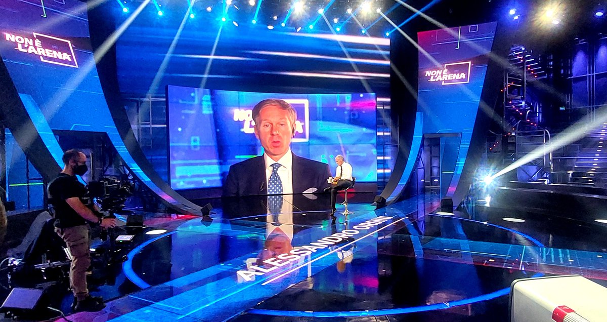 Non è l'Arena tweet media