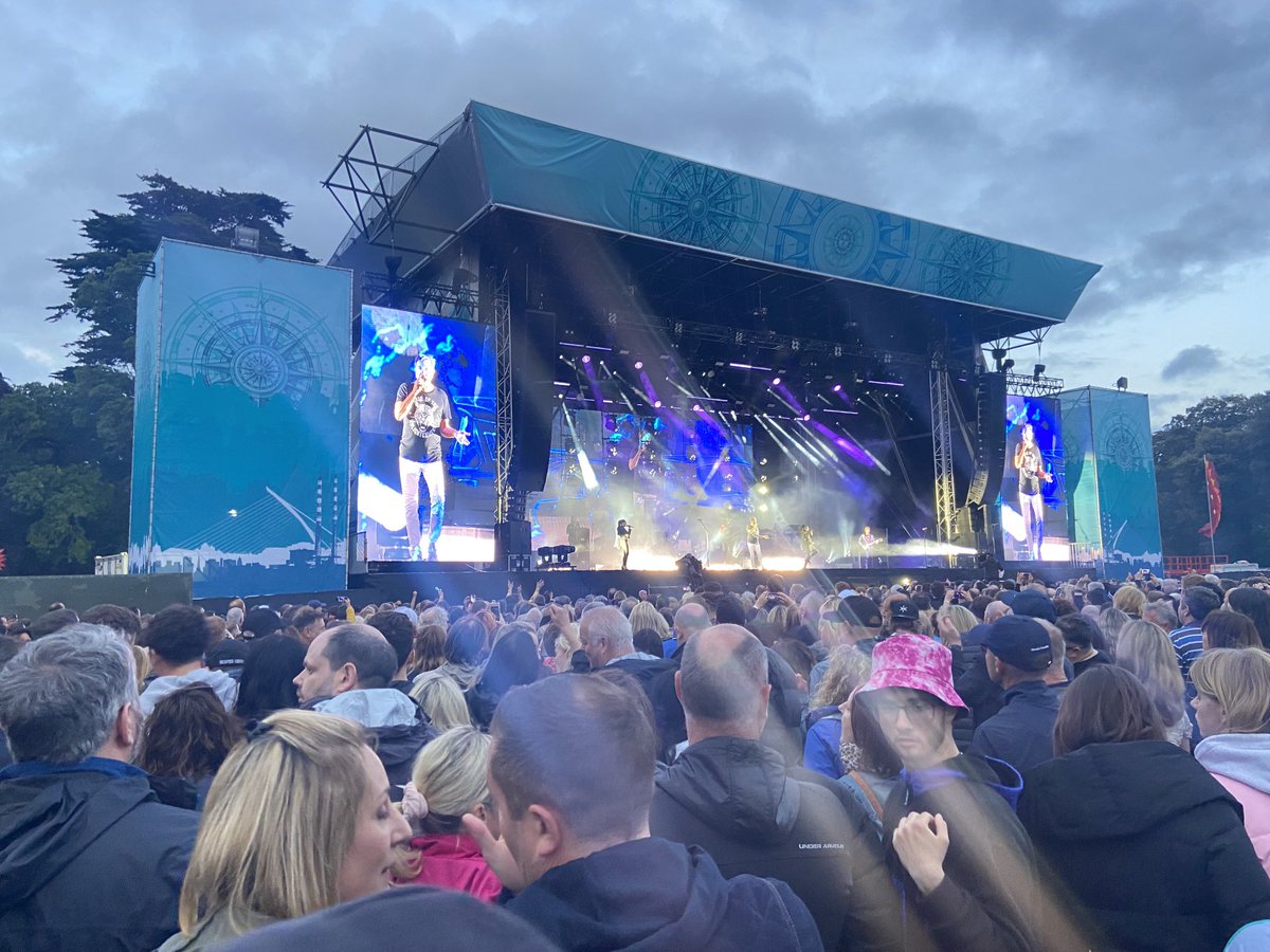cooper_m's tweet photo. #duranduran not bad at all for auld fellas https://t.co/YruEzm47IU