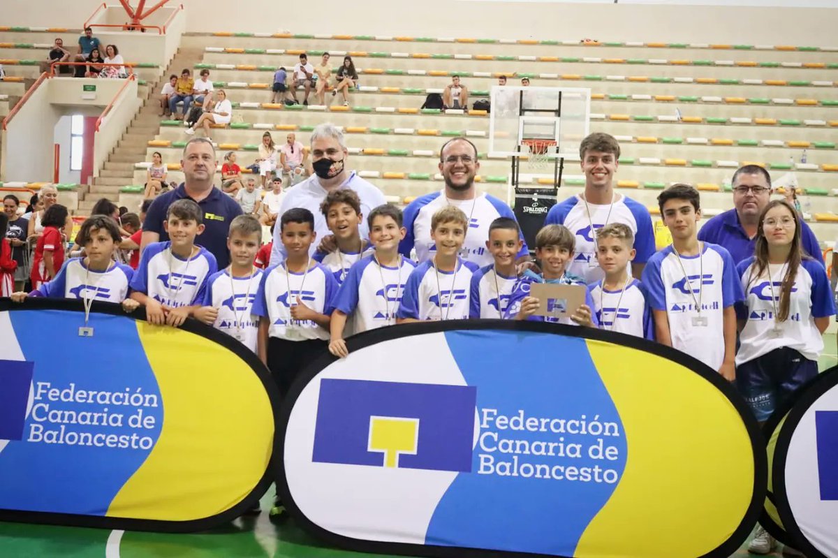 FCBaloncesto's tweet photo. ๐ #CCPreMiniMas
๐ฎ๐จ #FCB
1๏ธโฃ @GranCanariaCB ๐ฅ
2๏ธโฃ @JuvelagunaCB ๐ฅ
3๏ธโฃ @virgendelmartfe ๐ฅ
4๏ธโฃ @basketrealejos
๐๐ป๐๐ป๐๐ป๐๐ป๐๐ป๐๐ป๐๐ป๐๐ป๐๐ป๐๐ป https://t.co/1JW6NC6bCb
