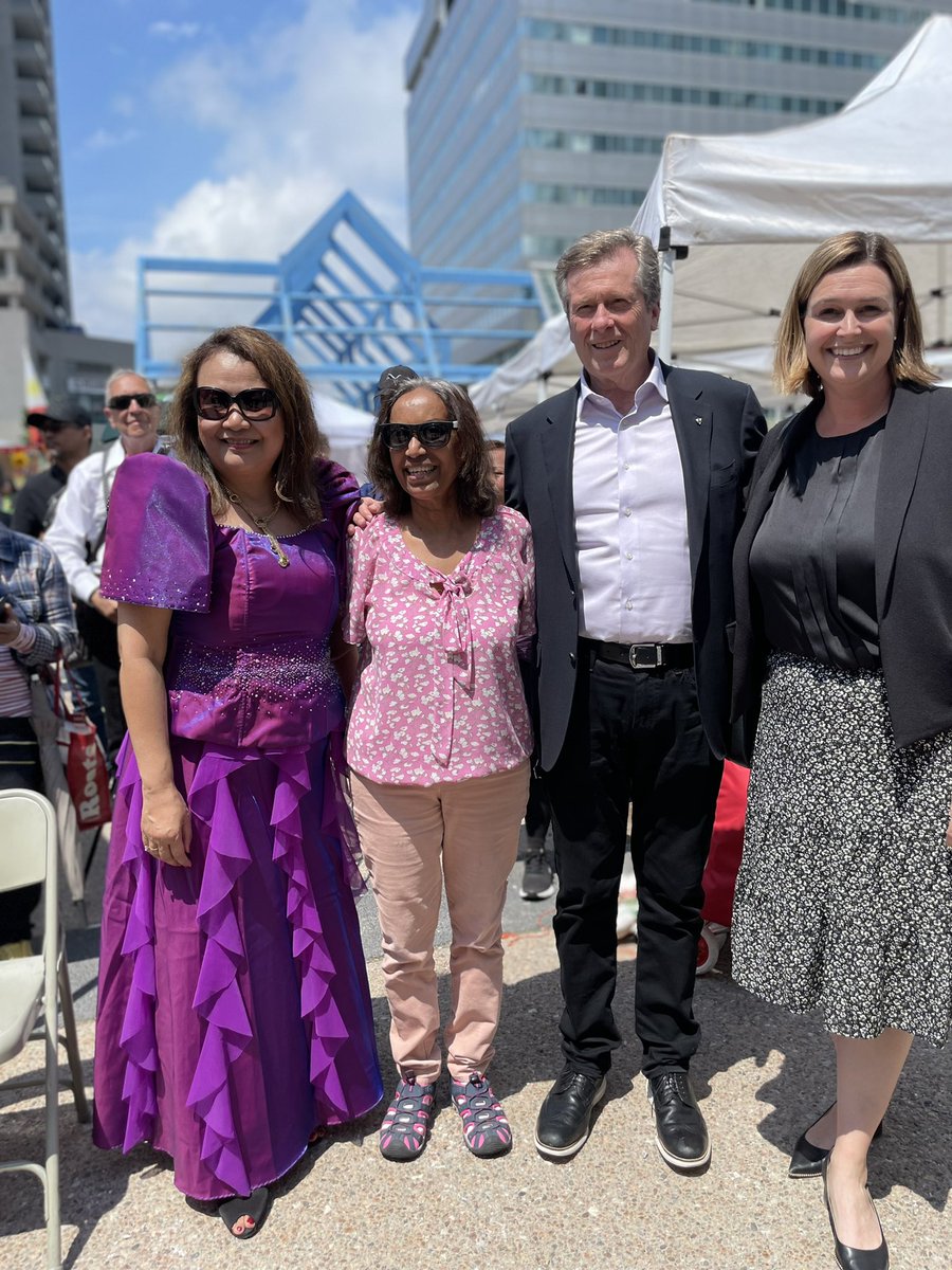 mckelvieAJAX's tweet photo. It was so great to celebrate Filipino Heritage Month and Filipino Independence Day at Albert Campbell Square with our fellow kababayans! 

Maraming salamat to the Philippine Canadian Charitable Foundation for organizing this amazing event. https://t.co/ikRkHghnqQ