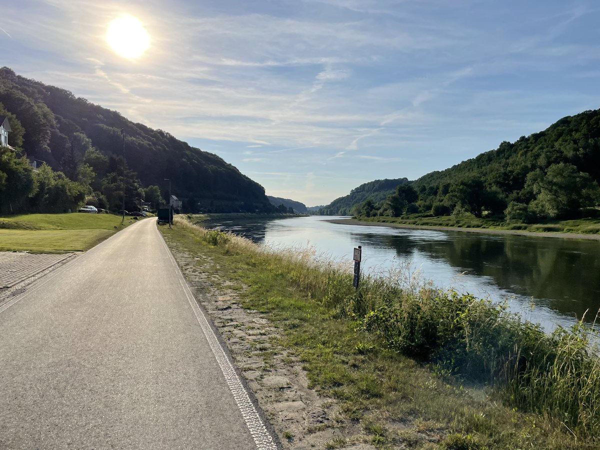 dieg0's tweet photo. Gut gelüftet aus Děčín nach 77 km mit Gegenwind wieder in Dresden angekommen. Da haben wir jetzt an 3 Wochenenden hintereinander mit Leipzig (#DRS_LEJ), Görlitz (#DD_GR) und Děčín (#DH_XTD) an 10 🚲-Tagen mit nur 2 Tagen Urlaub fast 700 km gesammelt. So kommt man auch gut rum. :) https://t.co/azjZwYNAbf