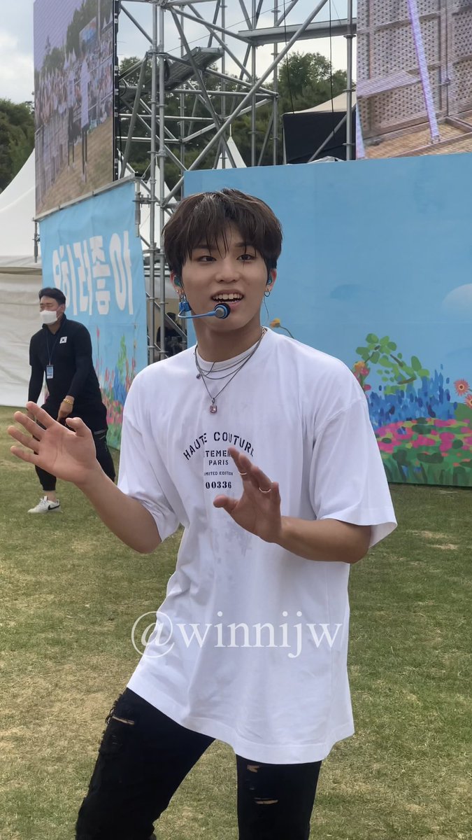 floreciess's tweet photo. @treasuremenfess aa jeongwoo https://t.co/gIM33sZSrf