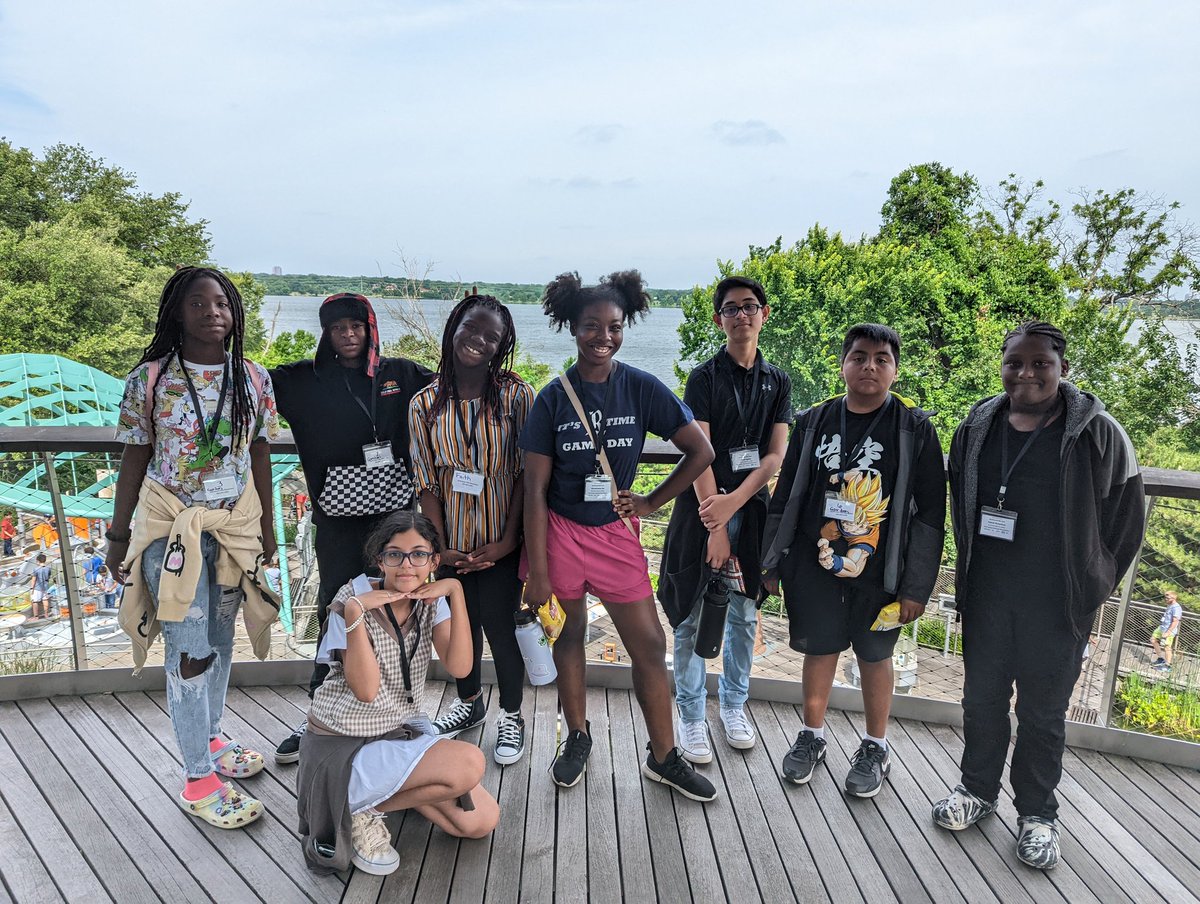 Michell65627713's tweet photo. 6th Grade Summer Ignite at the Dallas Arboretum. @PrincipalDawes #NHESummerIGNITE https://t.co/8DoGGsOaFK