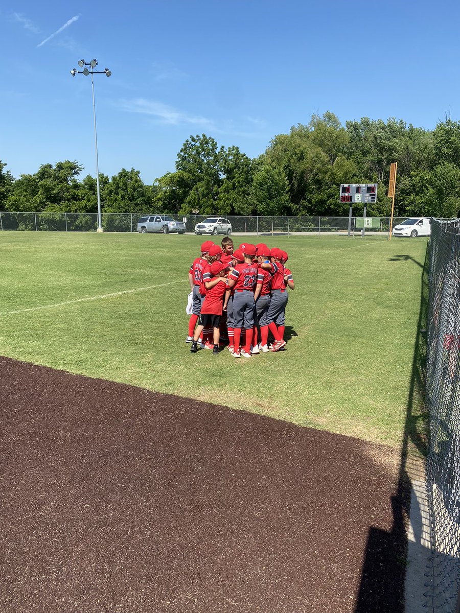 ChampionBrad's tweet photo. NBC Hoesch 10U taking the field in the Arkansas Showcase Championship game! Go Nixa!! https://t.co/wQGCbfCf1U