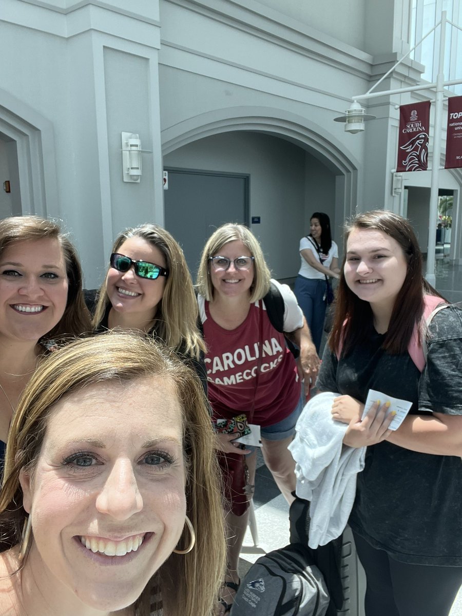 Leah Sarantopoulos tweet media