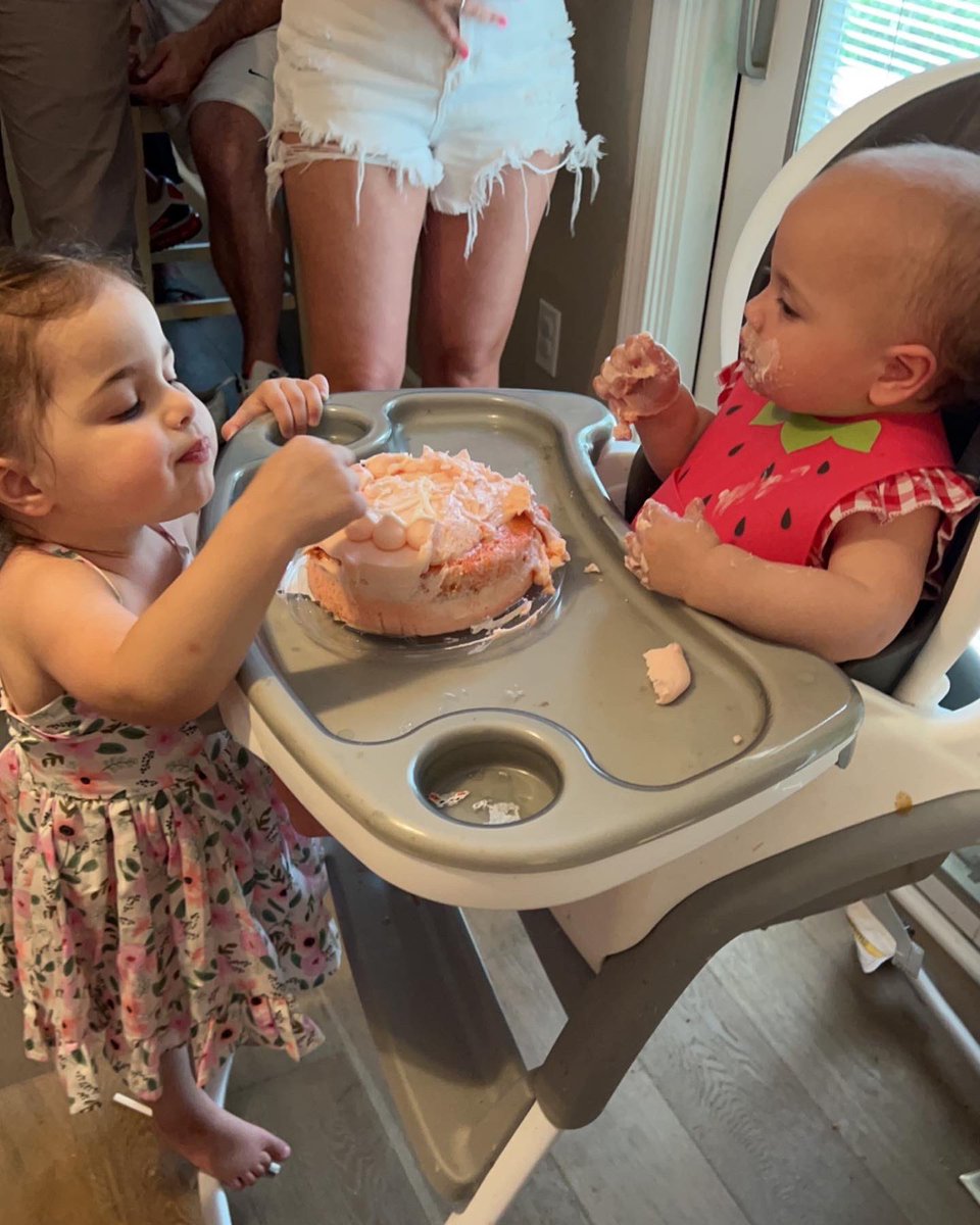 PXfiesta's tweet photo. Liv’s First Birthday Party https://t.co/uLzTUaAx8n